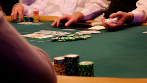 Como hacer una mesa de poker 